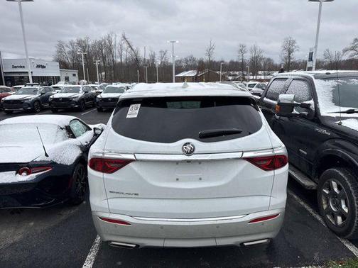 2024 Buick Enclave Essence FWD