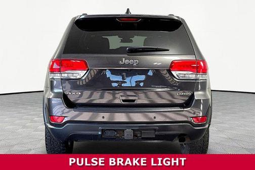 Granite Crystal Metallic Clearcoat 2019 Jeep Grand Cherokee Laredo