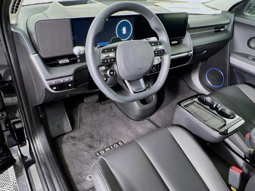2025 Hyundai IONIQ 5 Limited