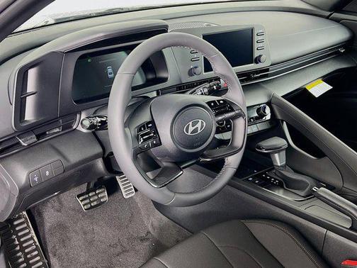 2025 Hyundai ELANTRA Sport
