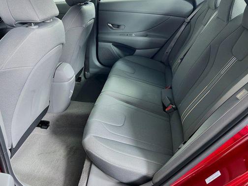 2025 Hyundai ELANTRA Sport