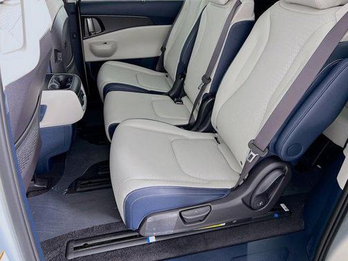 2025 Kia Carnival Hybrid SX Prestige