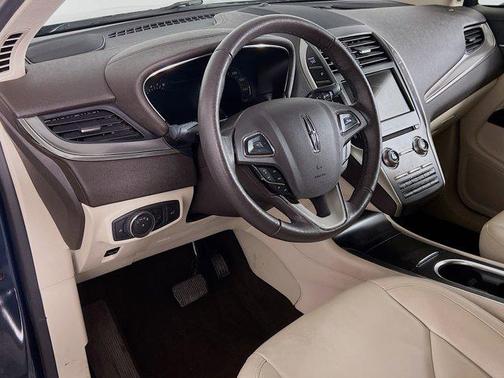 2019 Lincoln MKC Standard