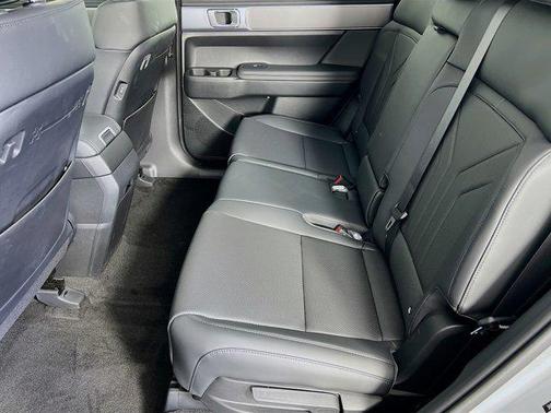 2025 Hyundai SANTA FE SEL 2.4