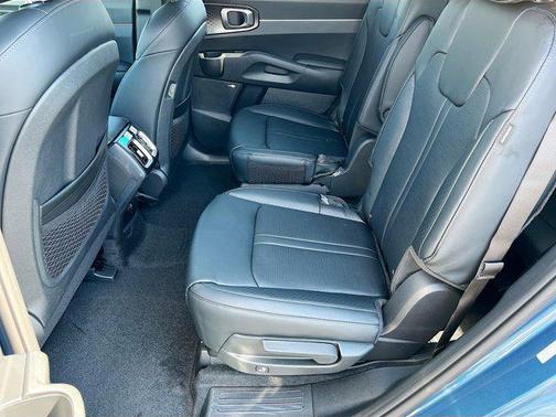 2026 Kia Sorento Plug-In Hybrid EX