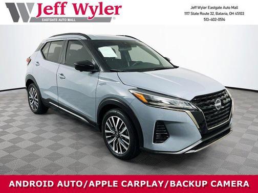 2023 Nissan Kicks SR