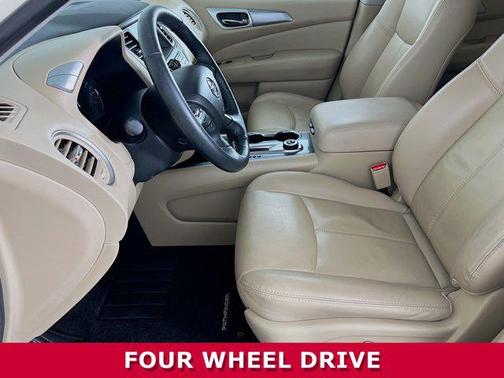 2020 Nissan Pathfinder SL 4WD