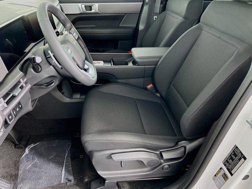 2025 Hyundai SANTA FE SE