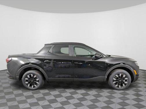 2025 Hyundai SANTA CRUZ SEL Activity