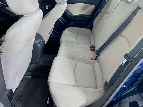 2014 Mazda Mazda3 i Sport