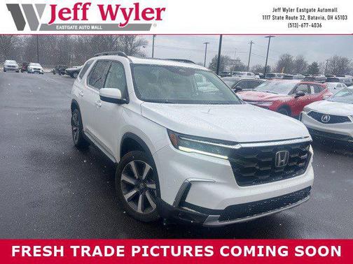 2023 Honda Pilot Touring 8-Passenger