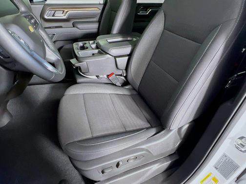 2025 Chevrolet Silverado 2500 LT