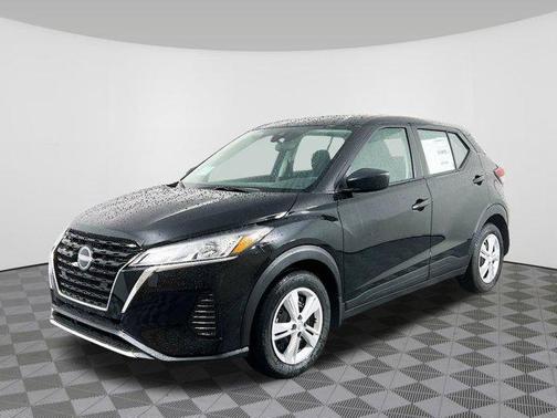 2025 Nissan Kicks S