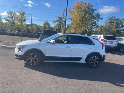 2023 Kia Niro Touring