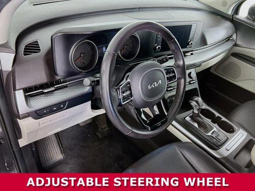 2023 Kia Carnival LX