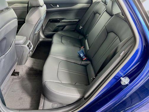 2025 Kia K5 EX