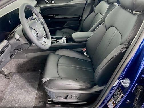 2025 Kia K5 EX