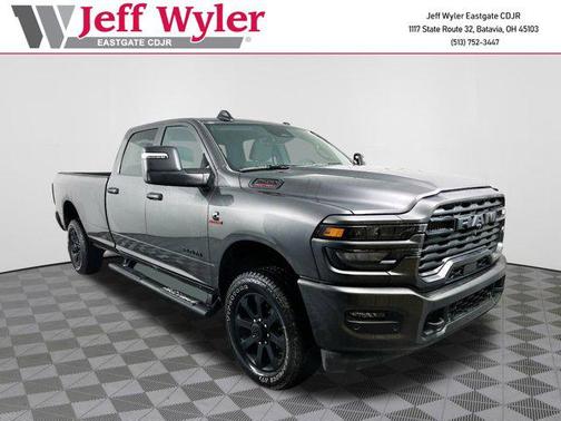 2025 RAM 2500 Big Horn Crew Cab 4x4 8' Box