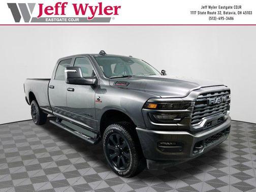 2025 RAM 2500 Big Horn Crew Cab 4x4 8' Box