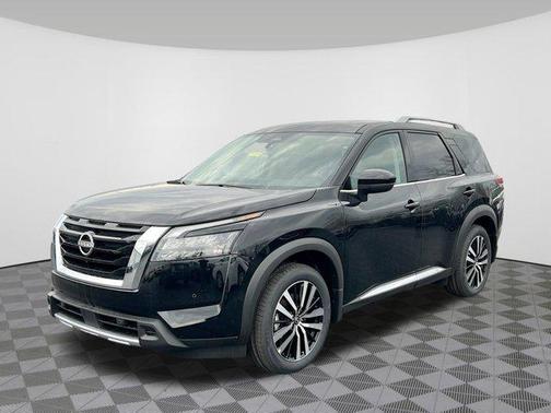 2025 Nissan Pathfinder Platinum 4WD