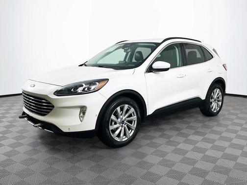 2022 Ford Escape Titanium