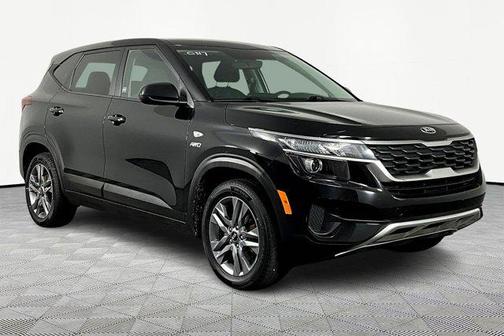 Cherry Black 2021 Kia Seltos LX