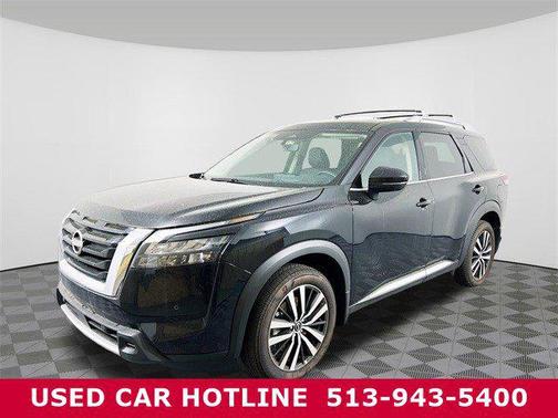 2025 Nissan Pathfinder Platinum 4WD