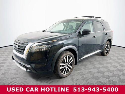 2025 Nissan Pathfinder Platinum 4WD