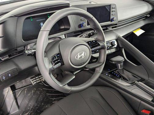 2025 Hyundai ELANTRA Sport