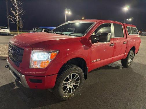 2022 Nissan Titan SV