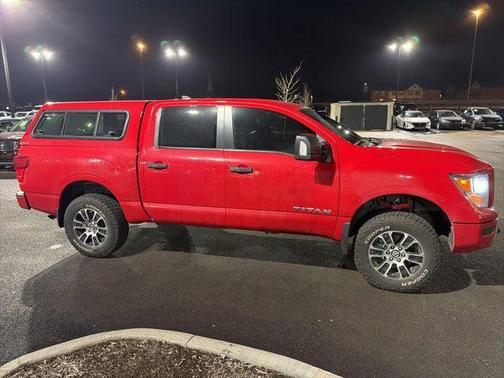 2022 Nissan Titan SV