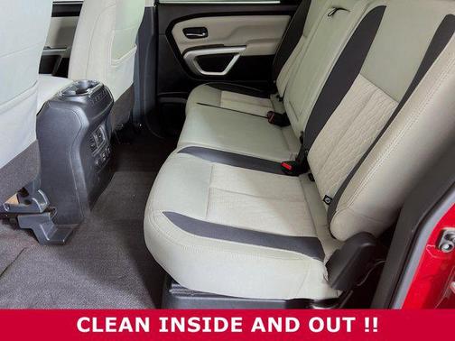 2022 Nissan Titan SV