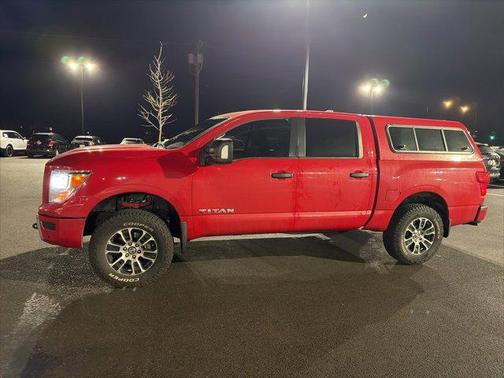 2022 Nissan Titan SV