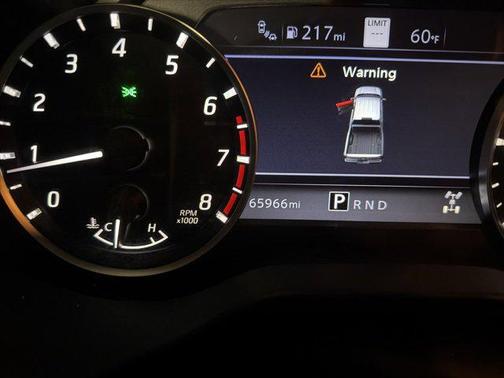 2022 Nissan Titan SV