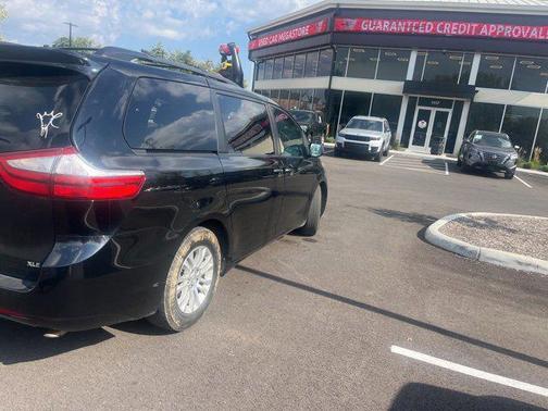 2015 Toyota Sienna XLE