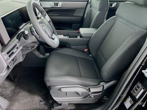 2025 Hyundai SANTA FE SE