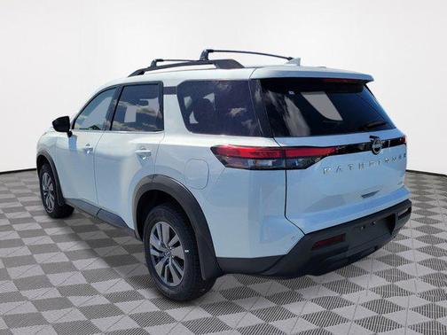 2025 Nissan Pathfinder SV 4WD