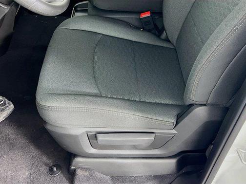 2026 RAM 2500 Tradesman Crew Cab 4x4 8' Box