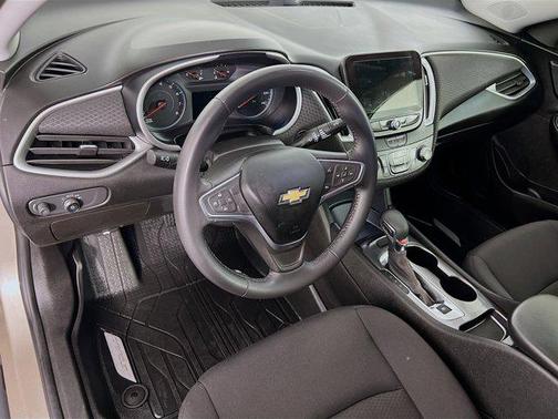 2022 Chevrolet Malibu FWD RS