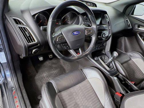 2017 Ford Focus ST ST