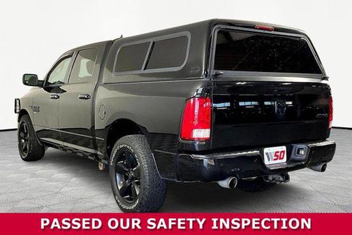 Brilliant Black Crystal Pearlcoat 2019 RAM 1500 Big Horn