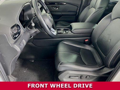 2023 Honda Pilot Touring 8-Passenger