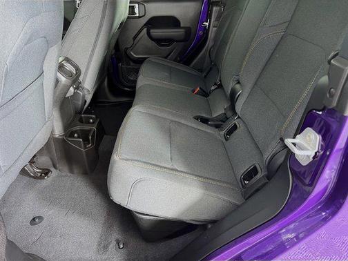 2026 Jeep Gladiator Willys 4x4