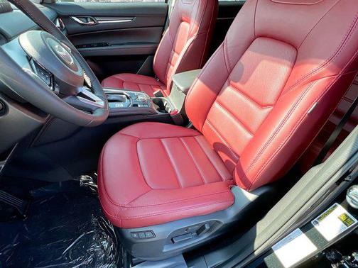 2025 Mazda CX-5 Carbon Edition