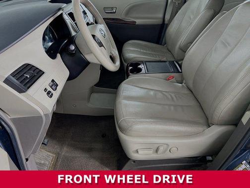 2014 Toyota Sienna XLE