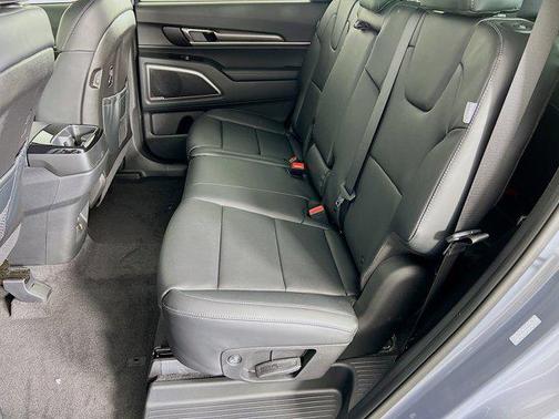 2025 Kia Telluride LX