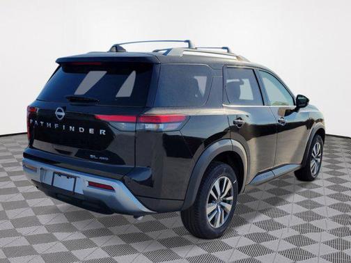 2025 Nissan Pathfinder SL 4WD