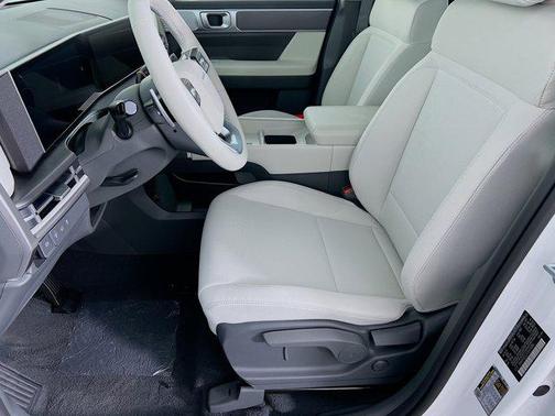 2025 Hyundai SANTA FE SE