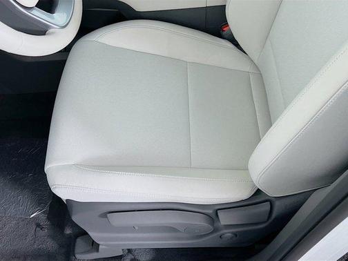 2025 Hyundai SANTA FE SE
