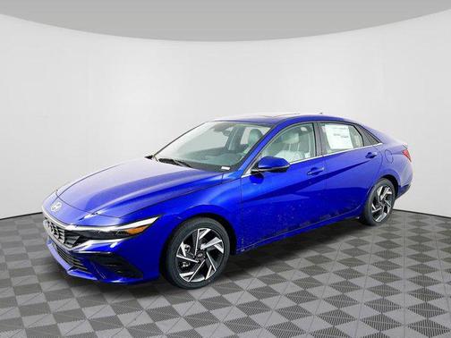 2025 Hyundai ELANTRA Limited